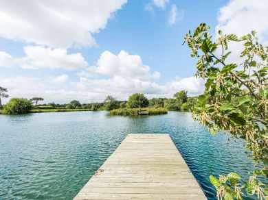Whitecroft Lake (OC-89791)