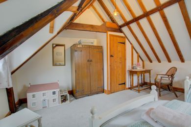 Camberley Cottage (OC-1634) Camberley Cottage (OC-1634)