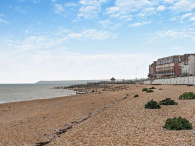 Beach View - Bexhill On Sea (OC-94783) Beach View - Bexhill On Sea (OC-94783)