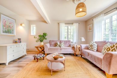 Stable Cottage - Staplehurst (OC-M32773)