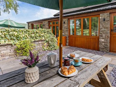 The Stable - Triley Court (OC-47886) The Stable - Triley Court (OC-47886)