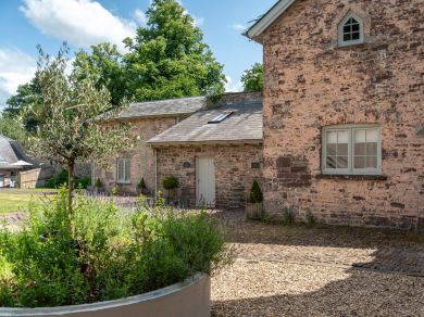 Pine Cottage - Brecon Beacons (OC-42943)
