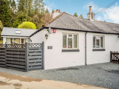 Kielder Castle Cottage (OC-79240) Kielder Castle Cottage (OC-79240)