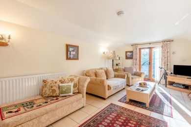 Wolds Retreat (OC-W30917)