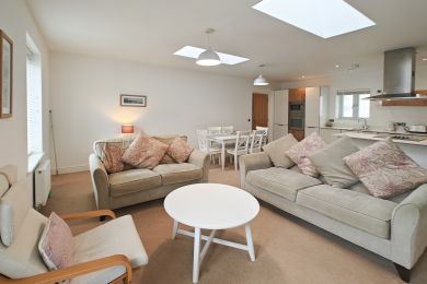 The Coach House Cambrian Quay (OC-PW9020)