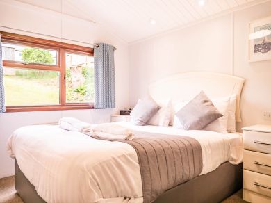 Select Hot Tub Lodge (OC-S41407) Select Hot Tub Lodge (OC-S41407)
