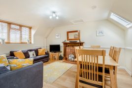 Avon Apartment