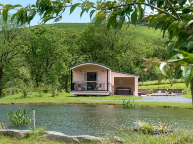 Cherry Tree Lodge (OC-BN089)