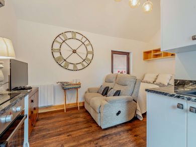 Heartwood Studio (OC-95499) Heartwood Studio (OC-95499)
