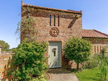 The Pigeon Cote (OC-G0154)
