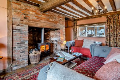 Corner Farm Cottage (OC-C27094) Corner Farm Cottage (OC-C27094)