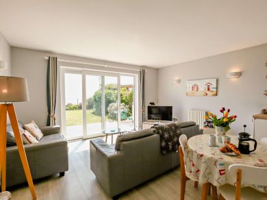 Seascape - Pevensey (OC-BT070) Seascape - Pevensey (OC-BT070)