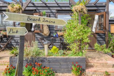 The Stables - Four (OC-C40230) The Stables - Four (OC-C40230)