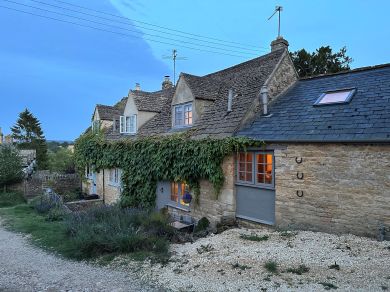 1 The Coach House (OC-52674) 1 The Coach House (OC-52674)