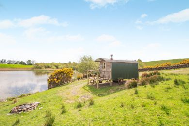 Loch Patrick Shepherd's Hut (OC-L42611) Loch Patrick Shepherd's Hut (OC-L42611)