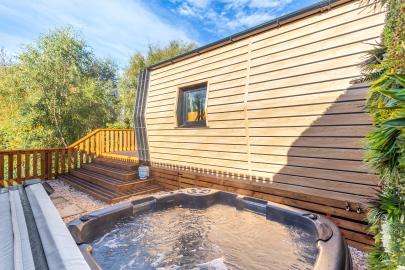 Premium Hot Tub Hideaway 6 (OC-P33366)