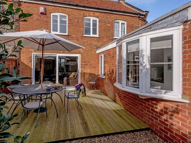 Forge Cottage - Weybourne (OC-KT069)