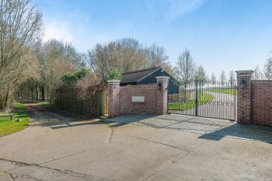 The Gate Lodge - Hawkspur Green (OC-T31798)