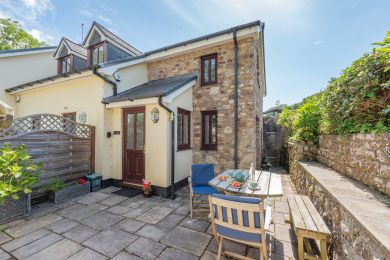 Beach Retreat - Oxwich (OC-B32621)