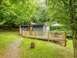 A Woodland Hideaway