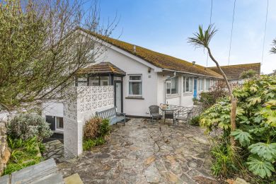 No.1 Porthgwidden Studios (OC-P29852) No.1 Porthgwidden Studios (OC-P29852)
