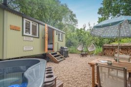 Willow Hut