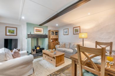Scott Cottage - Hawes (OC-S31817)