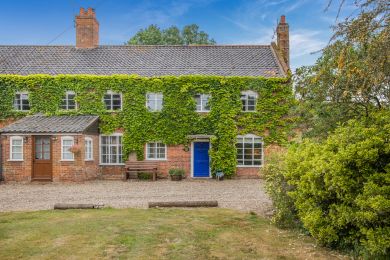 Middle Farmhouse (OC-M31907)