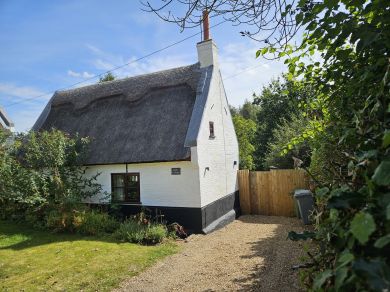 Holly Cottage (OC-H25228)