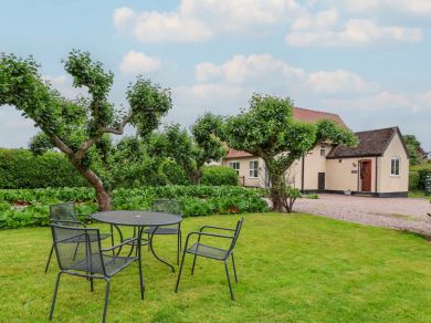 Ploughmans Cottage (OC-P30239)
