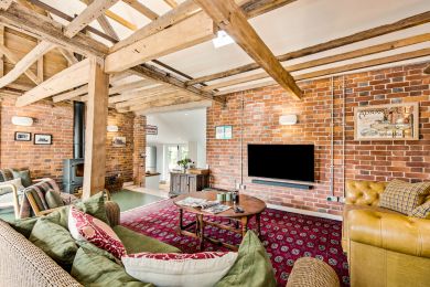 Ostler's Barn at The Queens Arms (OC-O34127)