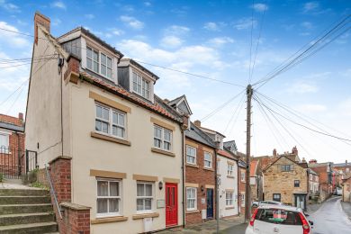 Lobster Pot Cottage - Whitby (OC-L30531)