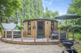 Mulberry Tree Round-House