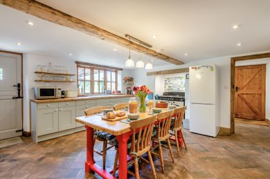 Hollyhocks Cottage (OC-H31104) Hollyhocks Cottage (OC-H31104)