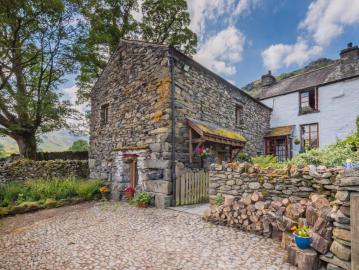 The Byre (OC-SZ470)