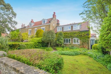 Grove House in Scalby (OC-S42779)