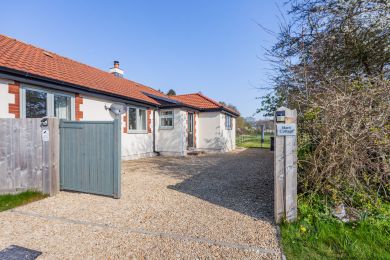 Barn Cottage - Falfield (OC-B31863)