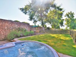 Kiri Cottage - Edenhall Estate