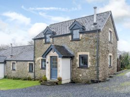 Nestled Away - Birdsong Cottage