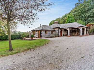 Holly Lodge - Bettws Newydd (OC-BN197) Holly Lodge - Bettws Newydd (OC-BN197)