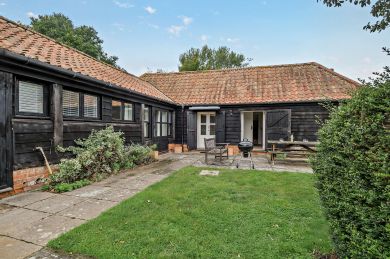 Beveriche Manor Farm Lodge (OC-B27975)