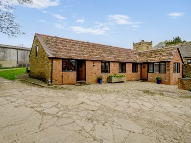 Shippon Cottage (OC-CC072)