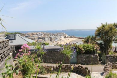 Flat 2, 7 Barnoon Terrace (OC-BARN27)