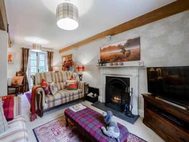 Nutwood Cottage (OC-78871) Nutwood Cottage (OC-78871)