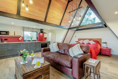 Wissenden Lodge (OC-W36923)