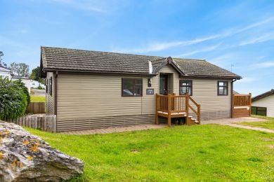 Select Hot Tub Lodge (OC-S41407) Select Hot Tub Lodge (OC-S41407)