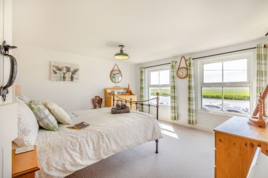 Quay End (OC-Q29527)