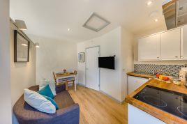 Love Cottage - Moylegrove