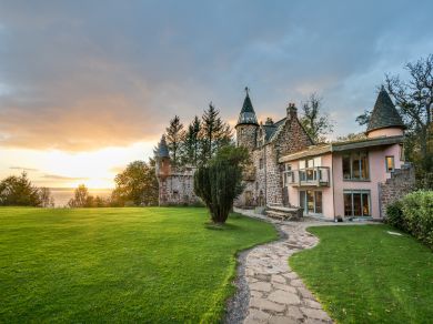 The Pink Castle (OC-CA202) The Pink Castle (OC-CA202)