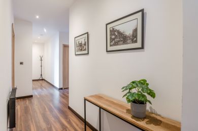 Converted Brewery Apartment (OC-C33964) Converted Brewery Apartment (OC-C33964)